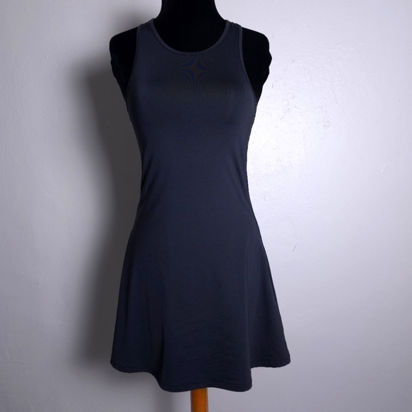 Aritzia Sunday Best Athletic Dress Size Small - Picture 1 of 10